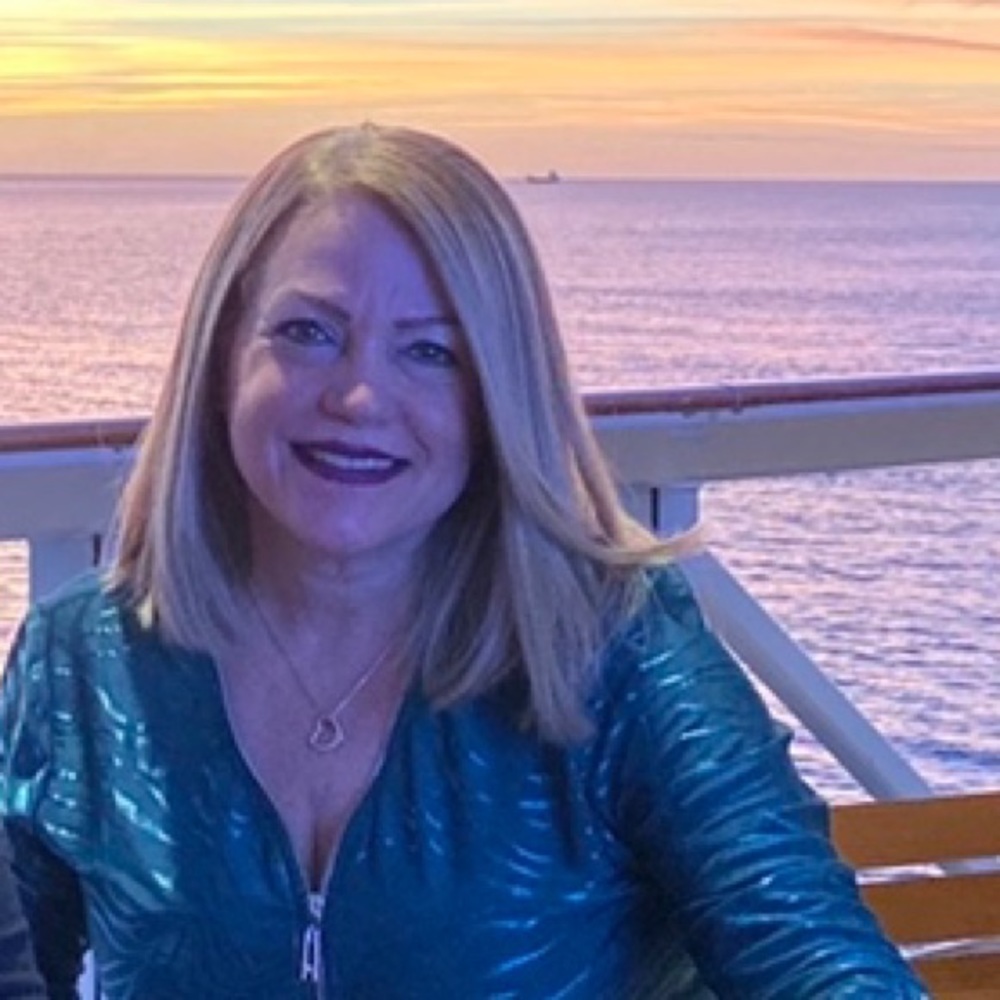 Meet your Posher, Alicia